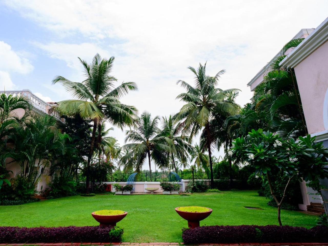 Club Mahindra Emerald Palms, Goa Hotel Benaulim Buitenkant foto